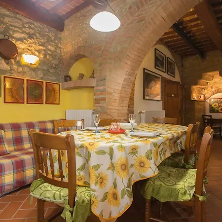 Sunflowers Flat Casale Marittimo